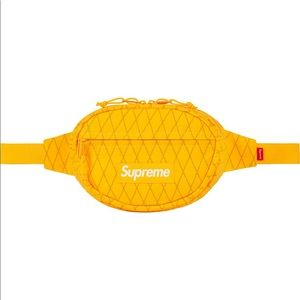 🔥NWT Supreme yellow waist bag🔥